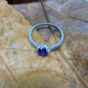 Anillo Solitario Esplendor Púrpura